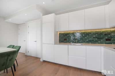 2 bedroom apartment at Sugar House Island - Image 21