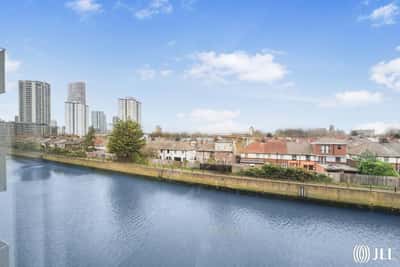 3 bedroom apartment at Sugar House Island - Image 13