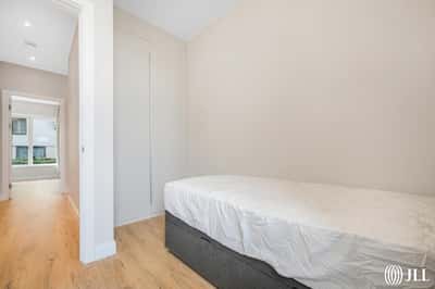 3 bedroom apartment at Sugar House Island - Image 1