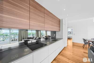 3 bedroom apartment at Sugar House Island - Image 11