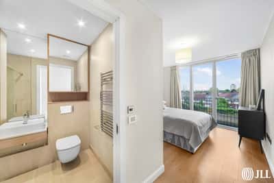 3 bedroom apartment at Sugar House Island - Image 9