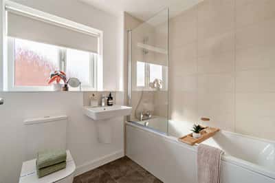 3 bedroom house at Norwood Quarter - Image 9