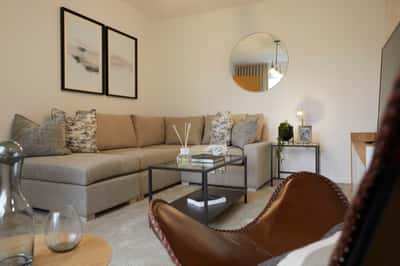 3 bedroom house at Hartshead View - Image 2