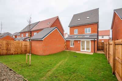 4 bedroom house at Beaumont Green Phase II - Image 13