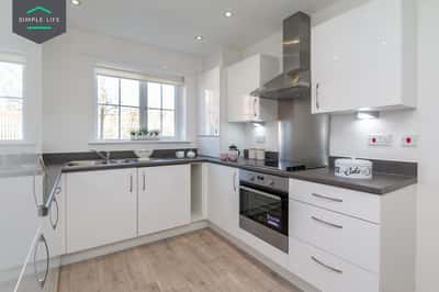 3 bedroom house at Wards Keep - Image 6