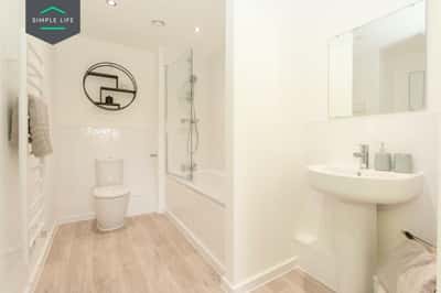 2 bedroom apartment at Empyrean - Image 7
