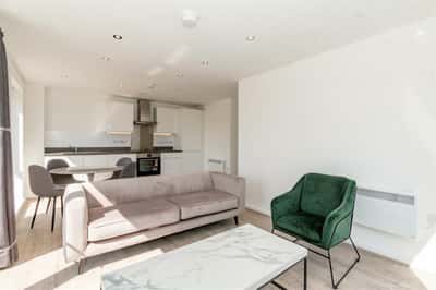 2 bedroom apartment at Empyrean - Image 14