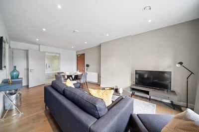 2 bedroom apartment at Elephant Central - Image 8