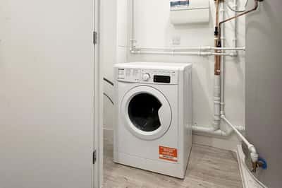 1 bedroom apartment at West Park Quarter - Image 5