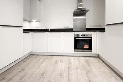 2 bedroom apartment at West Park Quarter - Image 5