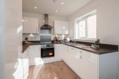 3 bedroom house at Lakedale at Whiteley Meadows - Image 4