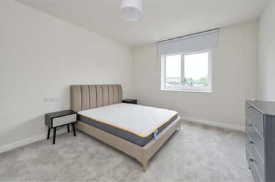 2 bedroom apartment at Springfield Parkside - Image 6