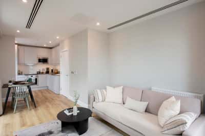 1 bedroom apartment at The Lark - Image 4