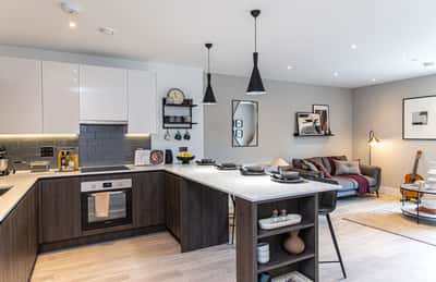 2 bedroom apartment at Cortland Cassiobury - Image 13