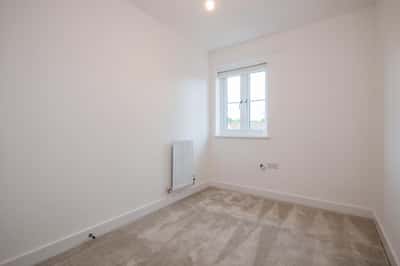 3 bedroom house at Stanton Cross - Image 6