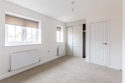 3 bedroom house at Stanton Cross - Image 5