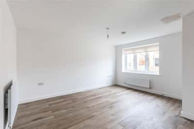 3 bedroom house at Stanton Cross - Image 15