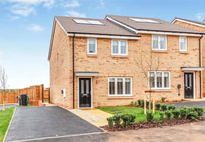 3 bedroom house at Stanton Cross - Image 16