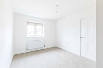3 bedroom house at Stanton Cross - Image 3