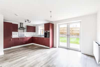3 bedroom house at Stanton Cross - Image 14