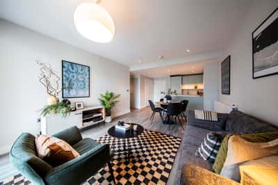 Studio apartment at Alameda - Image 5