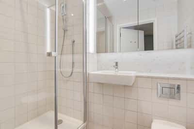 Studio apartment at Alameda - Image 16