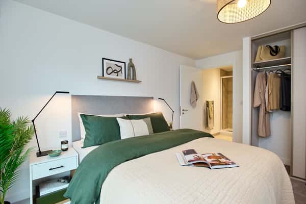 Apo at The Holloway - Image 4