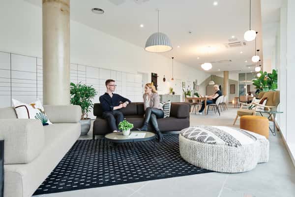 Apo Barking - Image 9