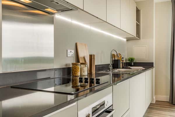 Apo Kew Bridge - Image 8