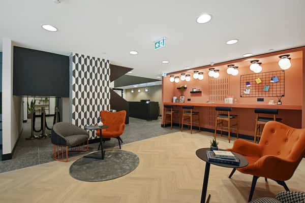 Oaklands Rise - Image 2