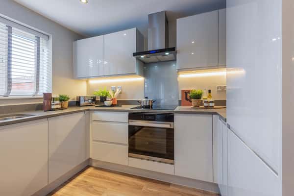 Cadley Village - Image 10