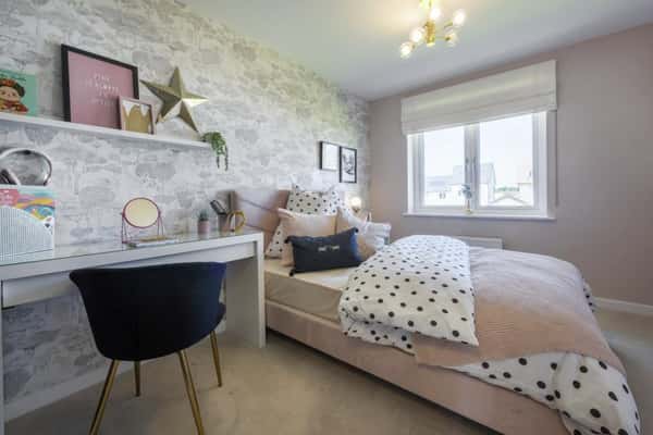 Darach Fields - Image 9