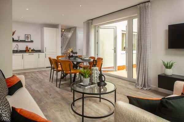 Edmonstone Village - Image 6