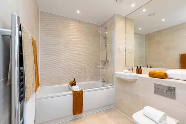 Ebbsfleet Cross at Garden City - Image 14