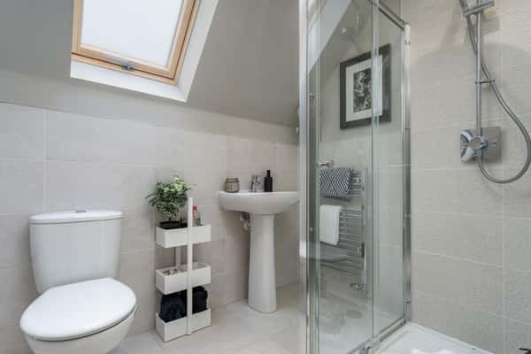 Ferry Village - Image 10