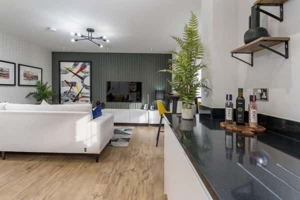 Ferry Village - Image 3