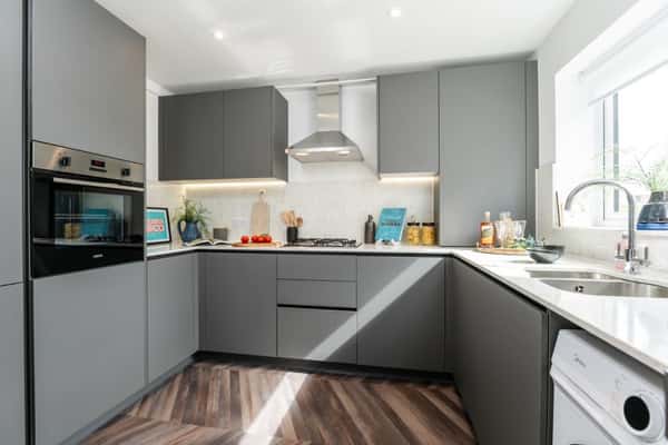 Harbour Village - Image 7