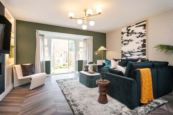 Harbour Village - Image 4