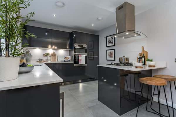 Manor Glen - Image 10