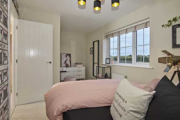 Poppy View - Image 12