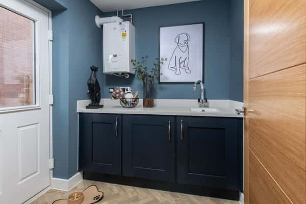 Weaver Green - Image 20