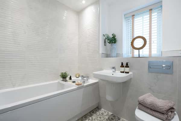 Weavers Fields - Image 15