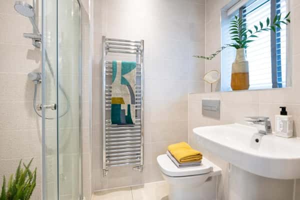 Whitehouse Gardens - Image 13