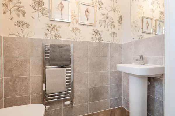 Whitehouse Gardens - Image 15