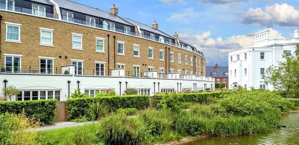 Fitzroy Gate - Image 2