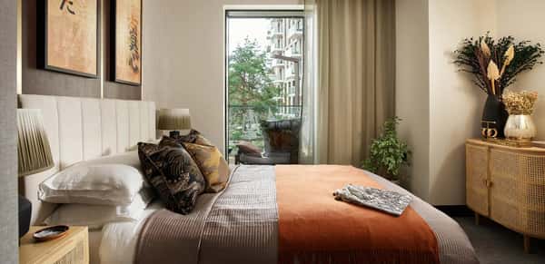 London Dock - Image 8