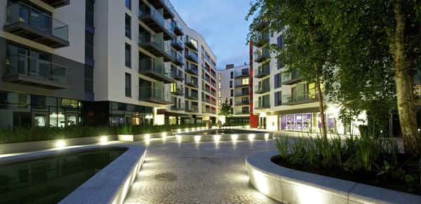 Saffron Square - Image 14