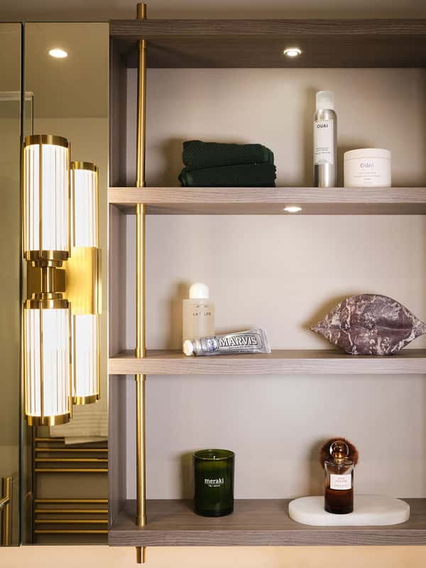 The Regent - Image 15