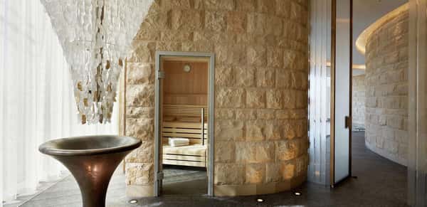 The Tower, One St George Wharf - Image 6