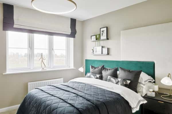 Longfields - Image 6